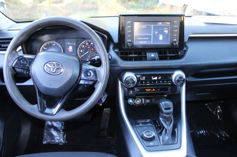 Toyota RAV4 Hybrid LE AWD (Natl) 2019