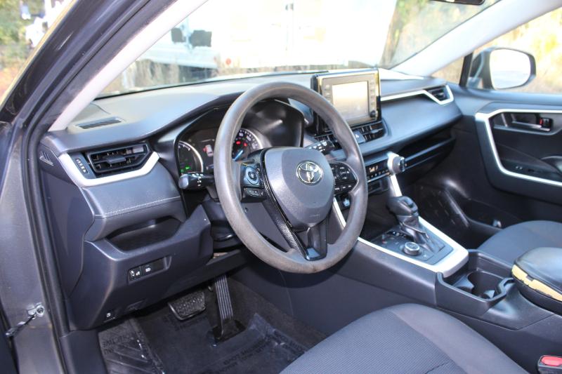 Toyota RAV4 Hybrid LE AWD (Natl) 2019