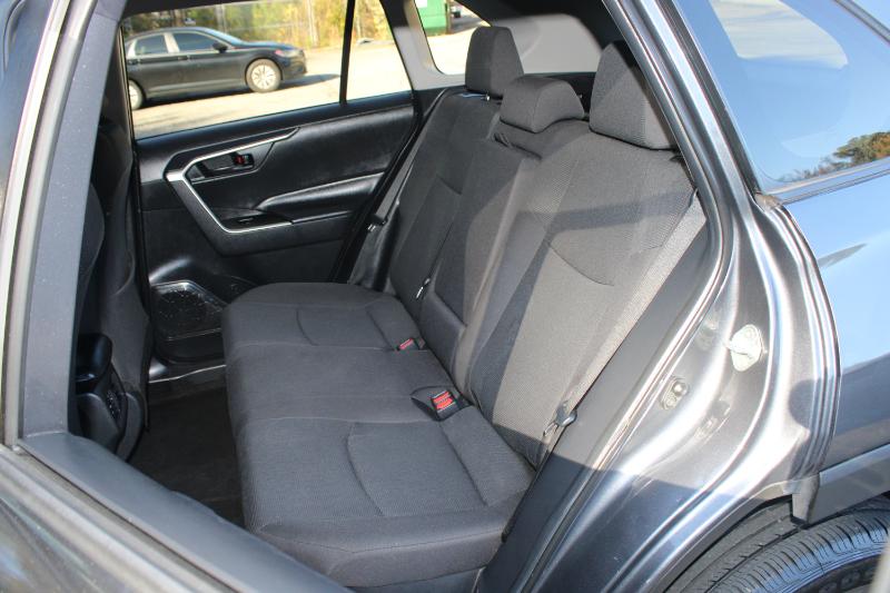 Toyota RAV4 Hybrid LE AWD (Natl) 2019