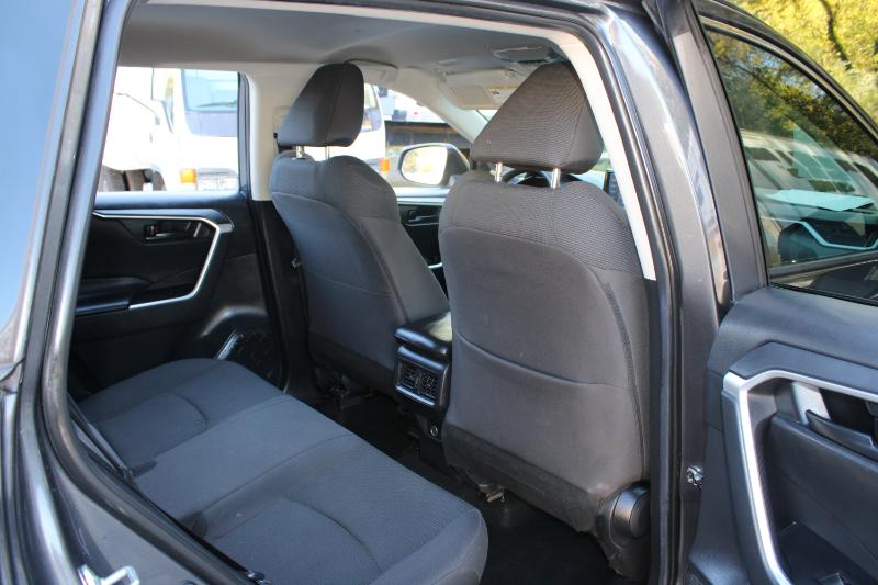 Toyota RAV4 Hybrid LE AWD (Natl) 2019