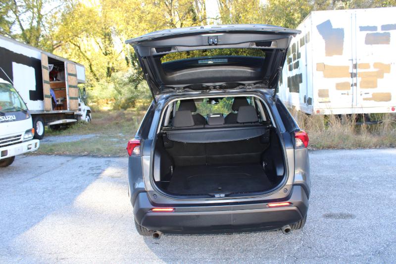 Toyota RAV4 Hybrid LE AWD (Natl) 2019