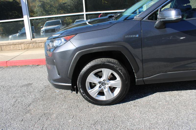 Toyota RAV4 Hybrid LE AWD (Natl) 2019