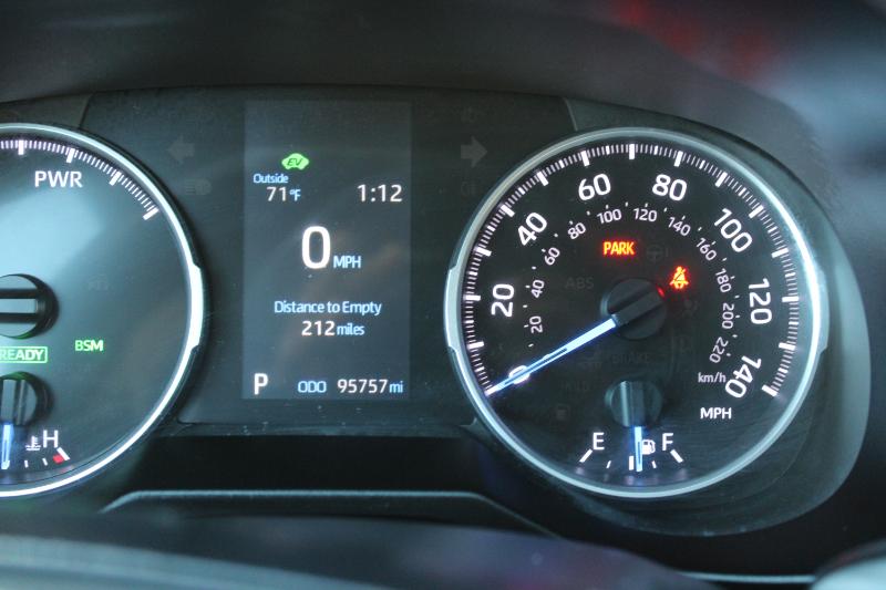 Toyota RAV4 Hybrid LE AWD (Natl) 2019