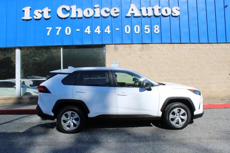 Toyota RAV4 LE AWD (Natl) 2022