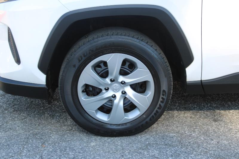 Toyota RAV4 LE AWD (Natl) 2022