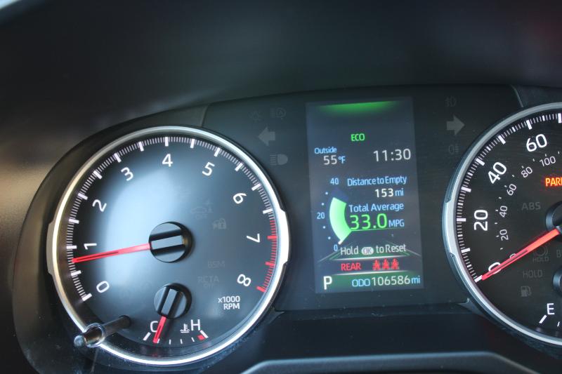 Toyota RAV4 LE AWD (Natl) 2022