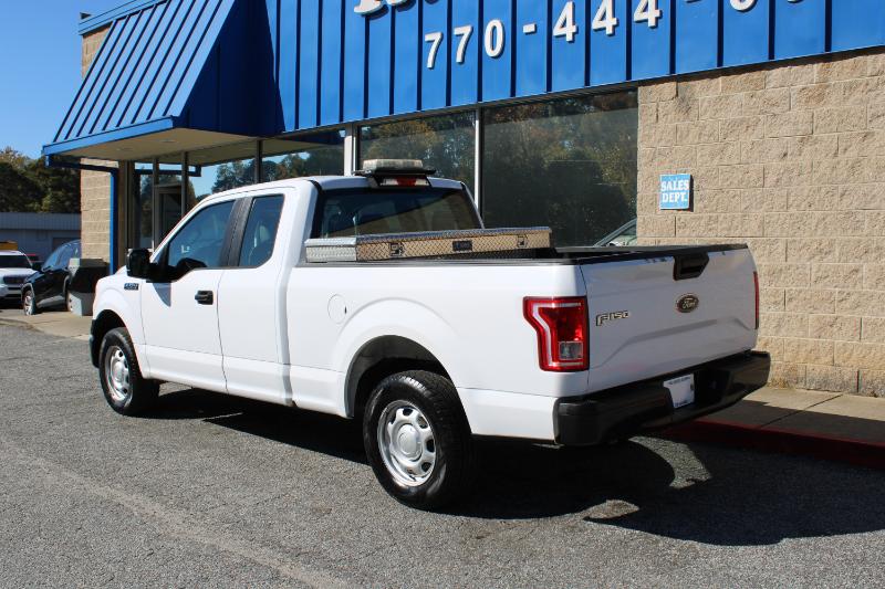 Ford F-150 XLT 2WD SuperCab 6.5' Box 2017