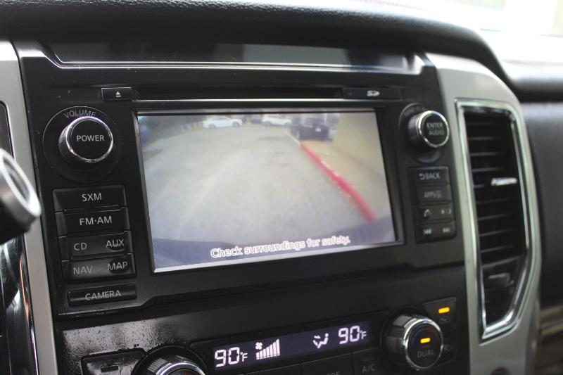 Nissan Titan 4x4 Crew Cab SL 2017