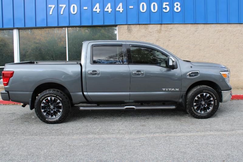 Nissan Titan 4x4 Crew Cab SL 2017
