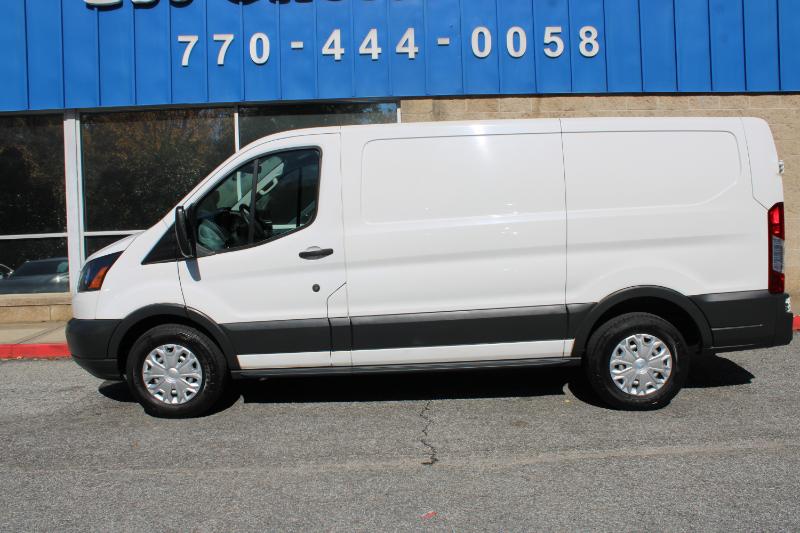 Ford Transit Van T-150 130" Low Rf 8600 GVWR Sliding RH Dr 2018