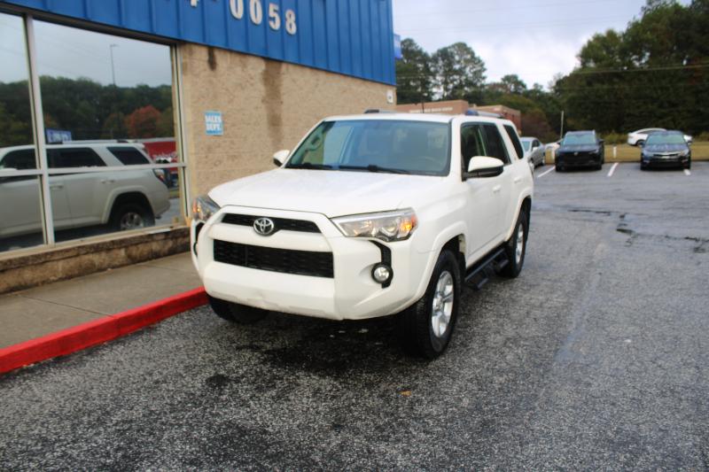 Toyota 4Runner SR5 4WD V6 2019