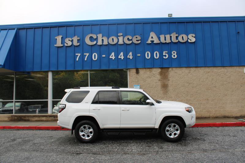 Toyota 4Runner SR5 4WD V6 2019