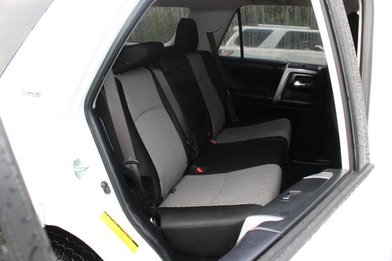 Toyota 4Runner SR5 4WD V6 2019