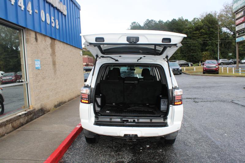 Toyota 4Runner SR5 4WD V6 2019