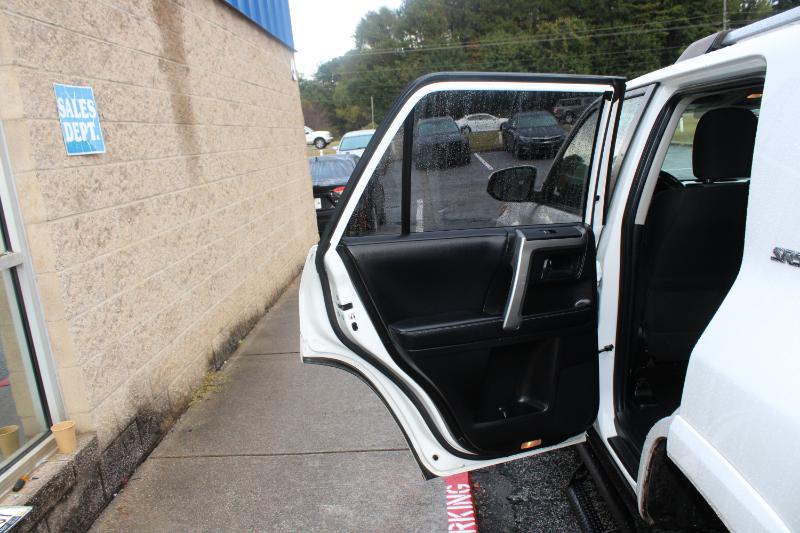 Toyota 4Runner SR5 4WD V6 2019