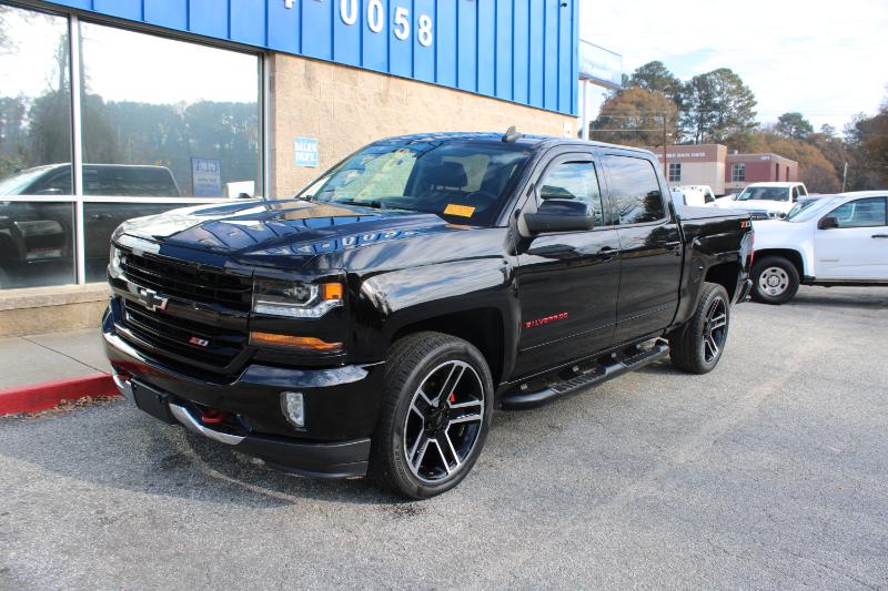 2018 Chevrolet Silverado 1500 photo 2