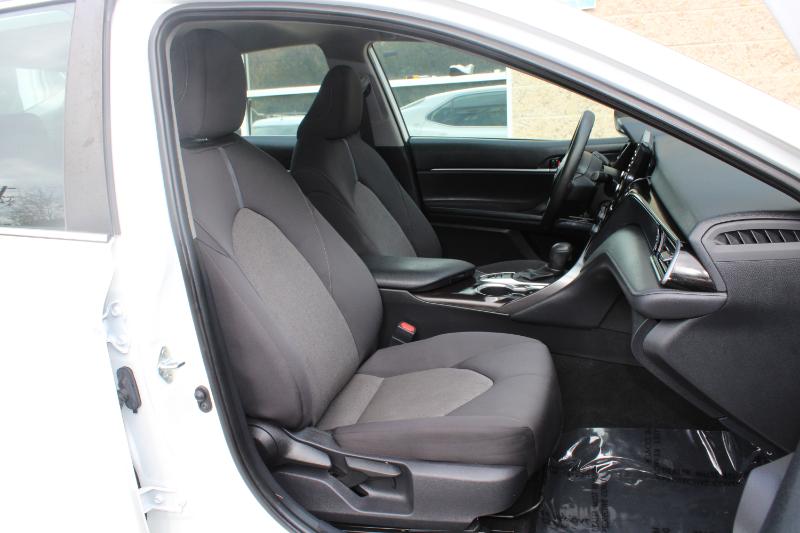 Toyota Camry LE Auto AWD (Natl) 2021