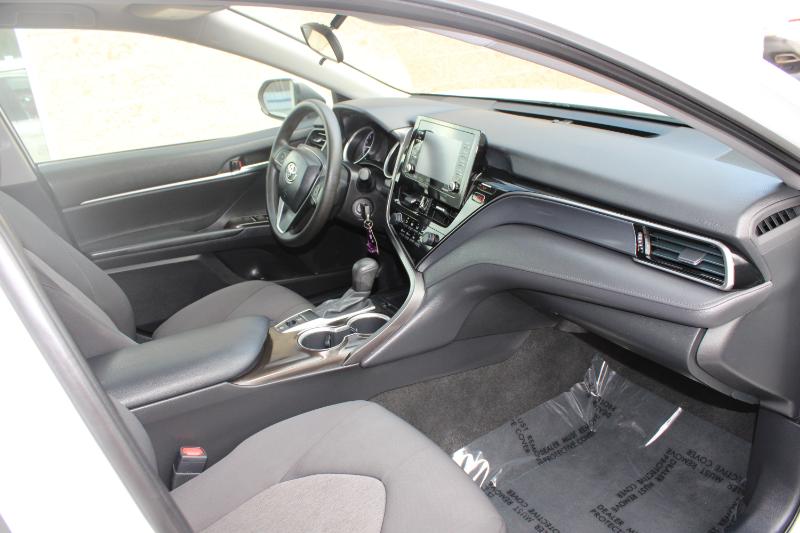 Toyota Camry LE Auto AWD (Natl) 2021