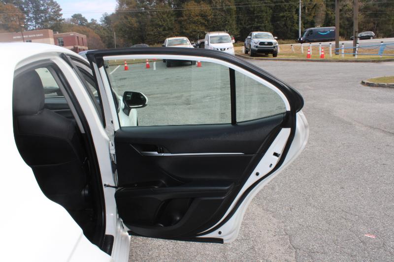 Toyota Camry LE Auto AWD (Natl) 2021