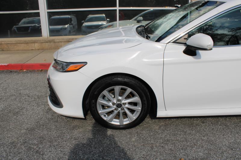 Toyota Camry LE Auto AWD (Natl) 2021