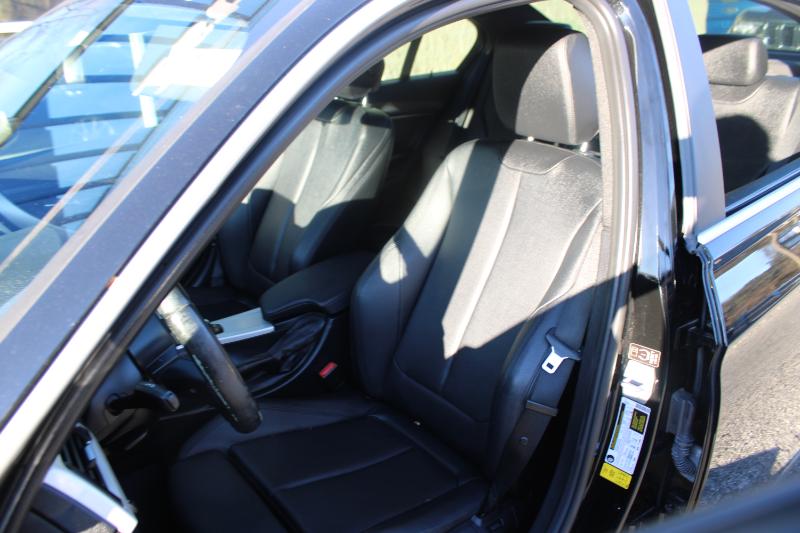 BMW 3 Series 4dr Sdn 320i RWD South Africa 2015