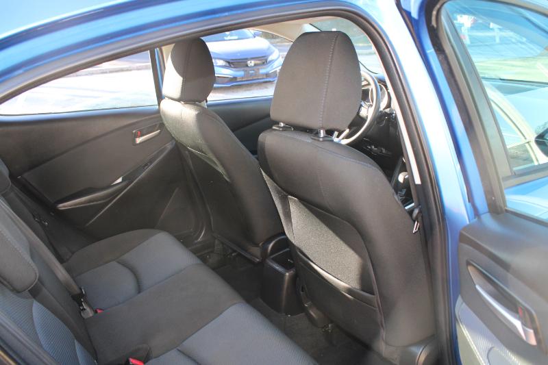 Toyota Yaris Sedan XLE Auto (Natl) 2019