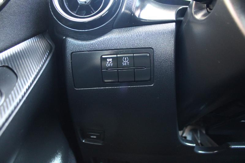 Toyota Yaris Sedan XLE Auto (Natl) 2019