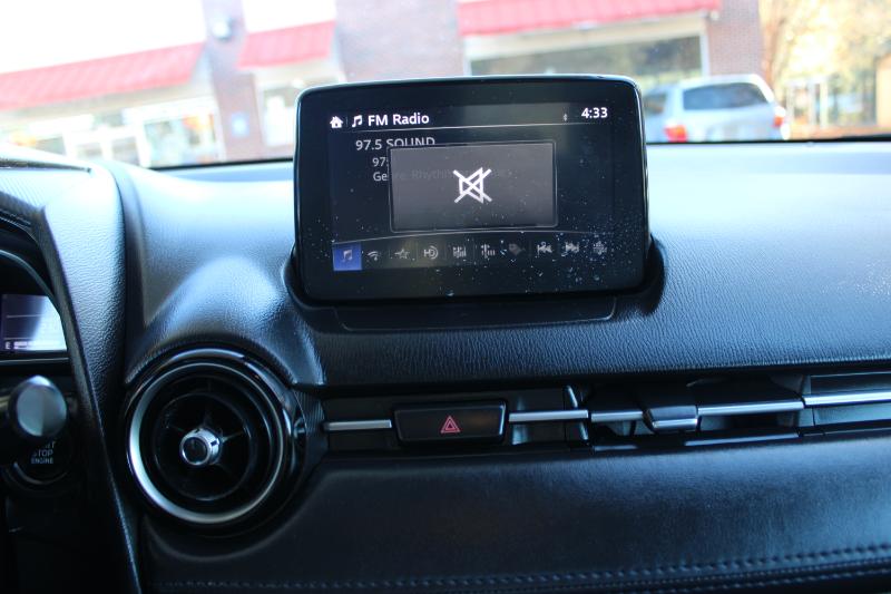 Toyota Yaris Sedan XLE Auto (Natl) 2019