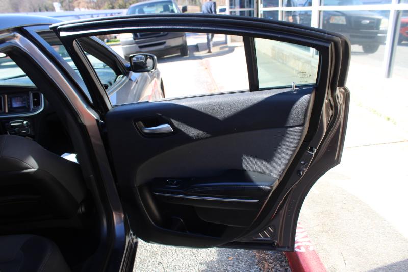 Dodge Charger SE RWD 2017