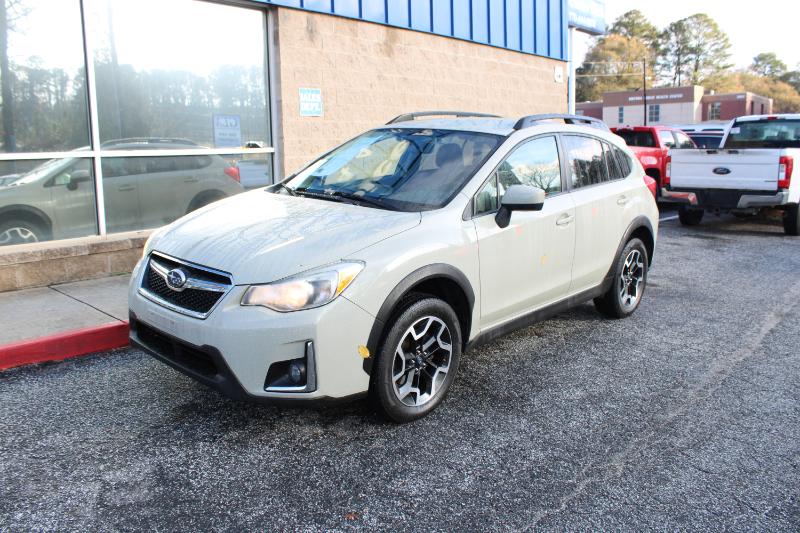 2017 Subaru Crosstrek Premium photo 2