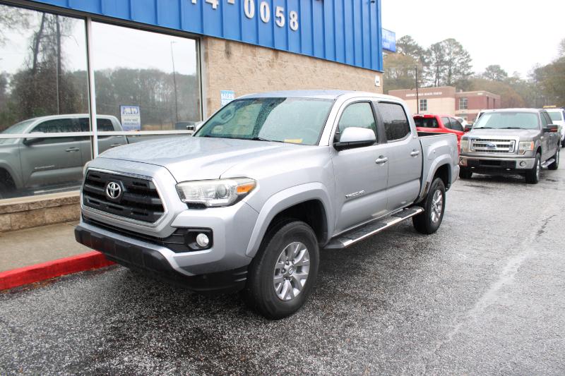 Toyota Tacoma TRD Off Road Double Cab 5' Bed V6 4x2 AT (Natl) 2017