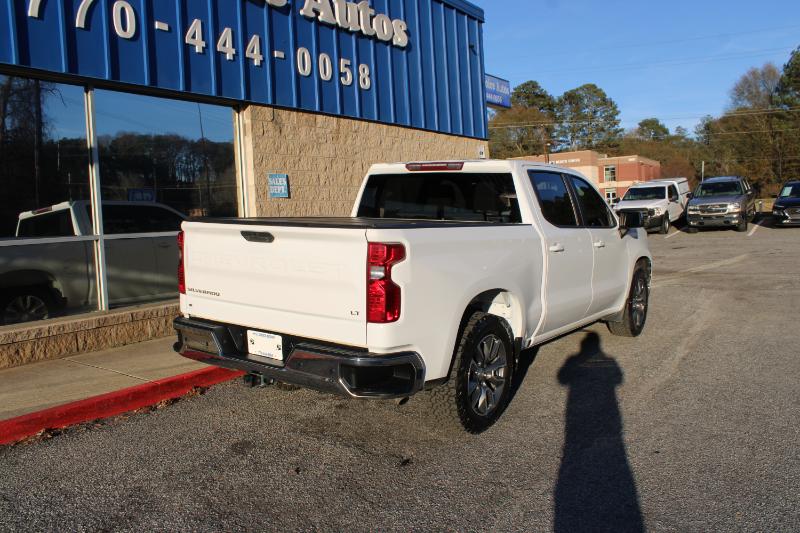 2022 Chevrolet Silverado 1500 LT photo 2