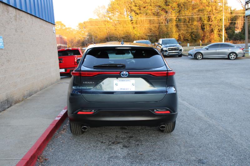 2024 Toyota Venza photo 4