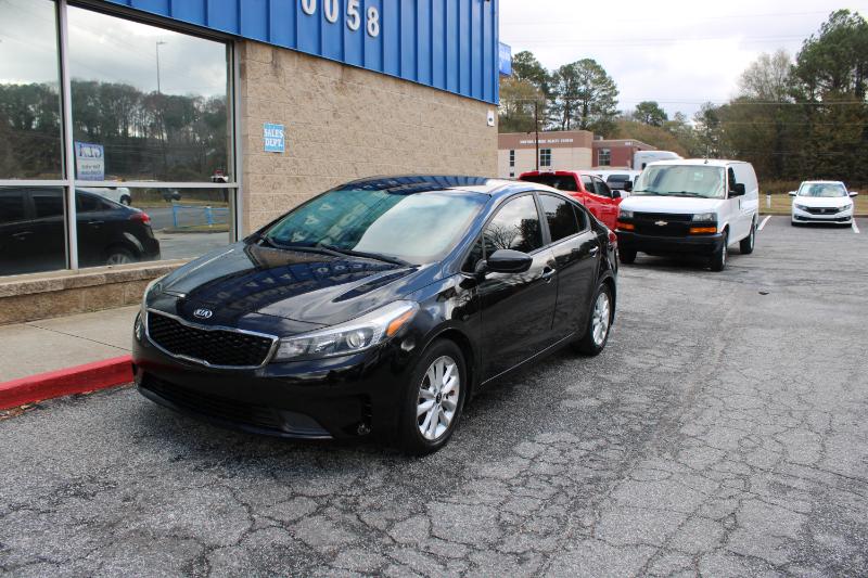 2017 Kia Forte LX S photo 3