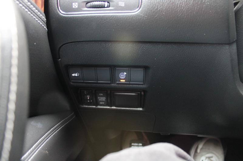 Nissan Armada 4x2 SL 2018