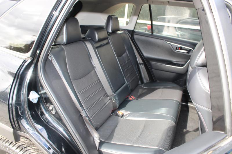 Toyota RAV4 Limited FWD (Natl) 2021