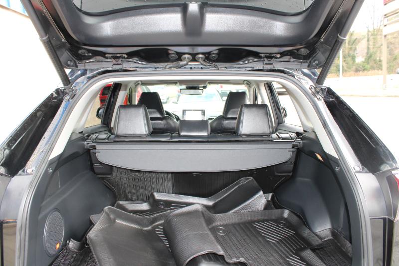 Toyota RAV4 Limited FWD (Natl) 2021