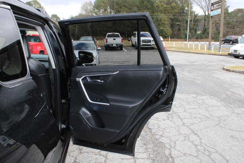 Toyota RAV4 Limited FWD (Natl) 2021