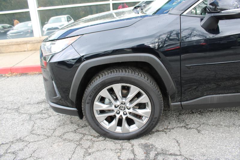 Toyota RAV4 Limited FWD (Natl) 2021