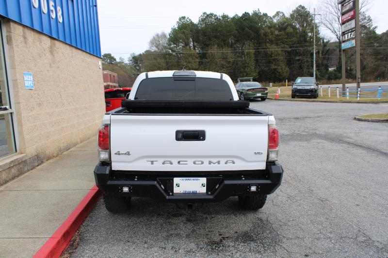 Toyota Tacoma Limited Double Cab 5' Bed V6 4x4 AT (Natl) 2017