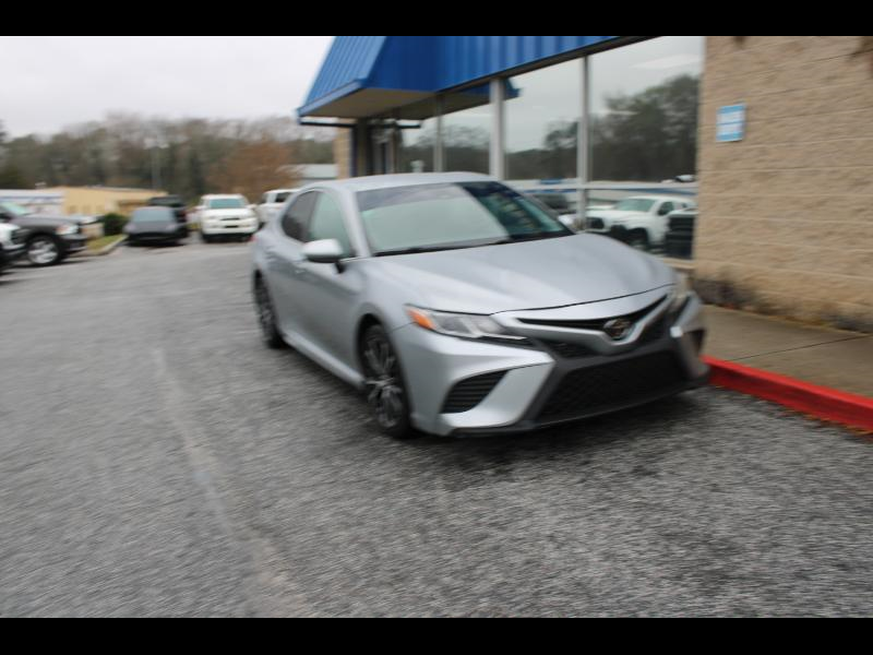 2020 Toyota Camry SE Auto (Natl)
