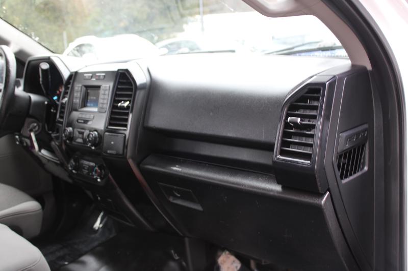 Ford F-150 XLT 2WD Reg Cab 8' Box 2018