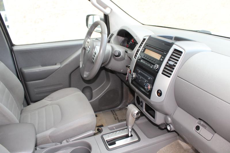 Nissan Frontier 2WD King Cab I4 Auto SV 2015