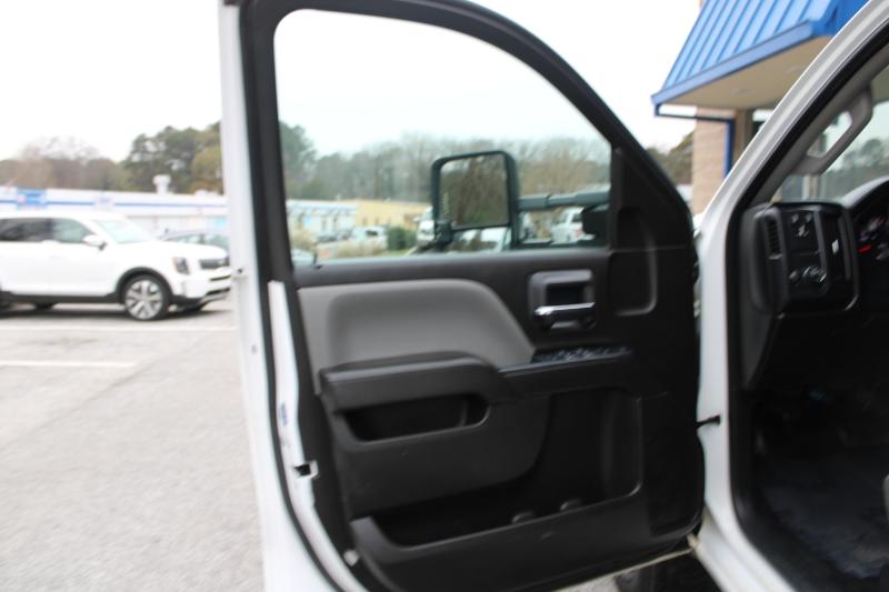 Chevrolet Silverado 3500HD 2WD Crew Cab 171.5" WB, 59.06" CA WT 2017