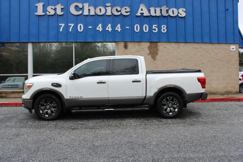 Nissan Titan 4x2 Crew Cab Platinum Reserve 2017