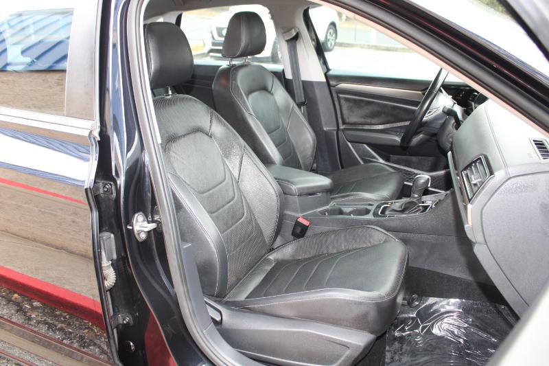 Volkswagen Jetta SEL Premium Auto w/CWP/ULEV 2019