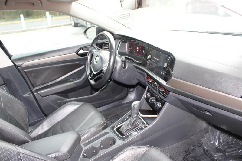 Volkswagen Jetta SEL Premium Auto w/CWP/ULEV 2019