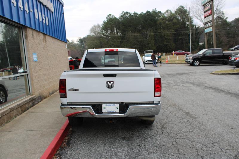 RAM 1500 Big Horn 4x2 Crew Cab 5'7" Box 2018