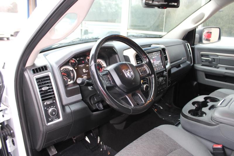 RAM 1500 Big Horn 4x2 Crew Cab 5'7" Box 2018