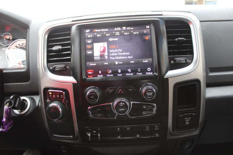 RAM 1500 Big Horn 4x2 Crew Cab 5'7" Box 2018